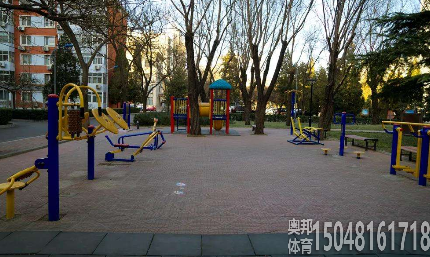 小區(qū)戶(hù)外健身器材安裝后怎么維護(hù)和使用？